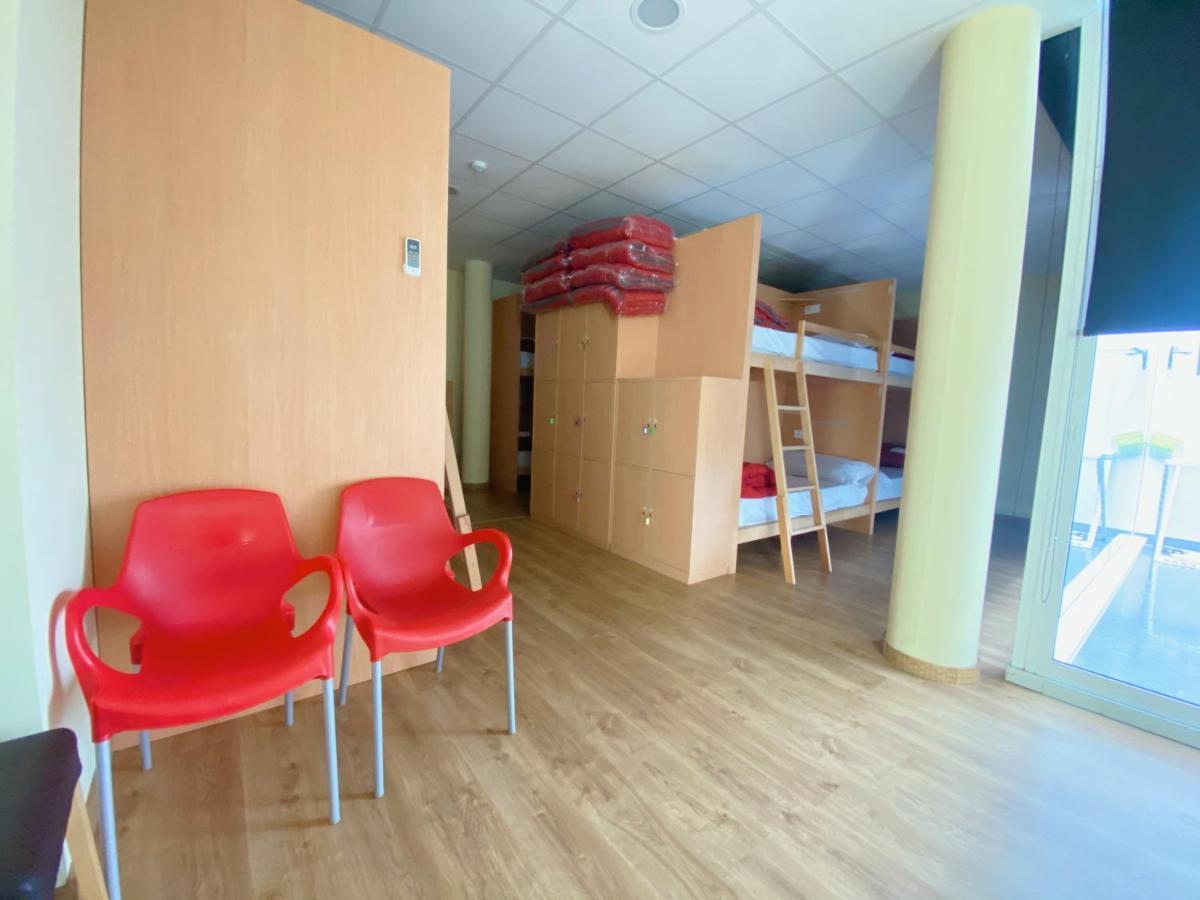 Cruce De Caminos Arzua Hostel Екстериор снимка
