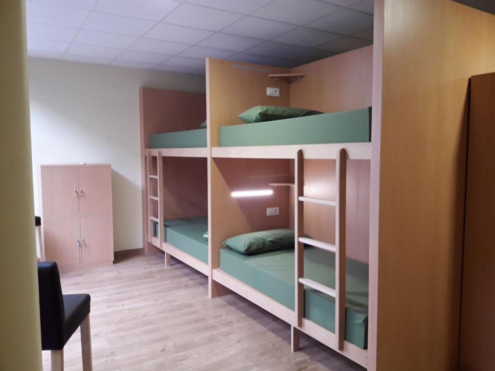 Cruce De Caminos Arzua Hostel Екстериор снимка