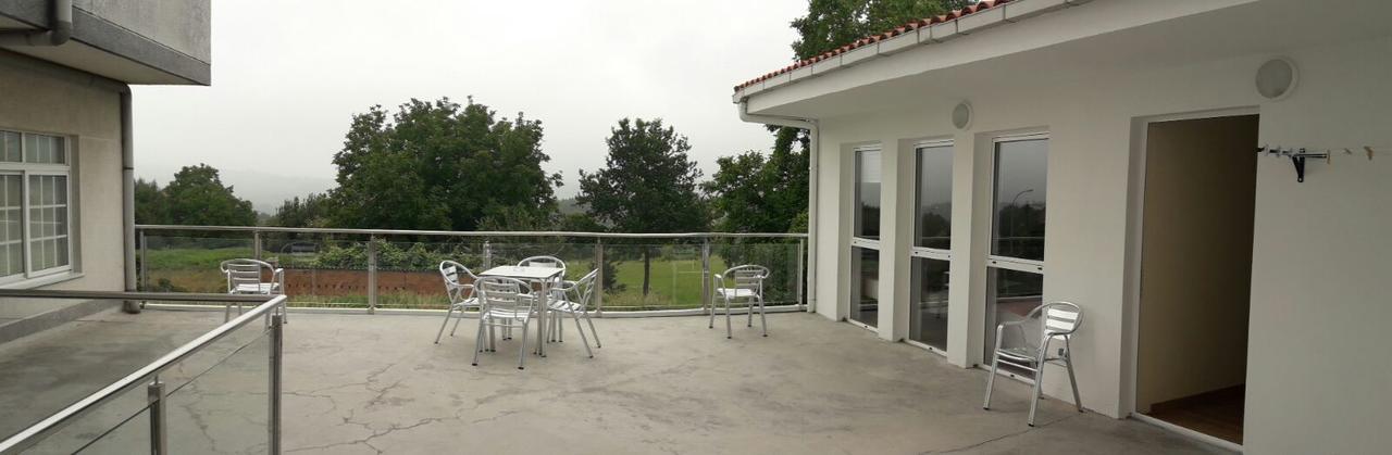 Cruce De Caminos Arzua Hostel Екстериор снимка
